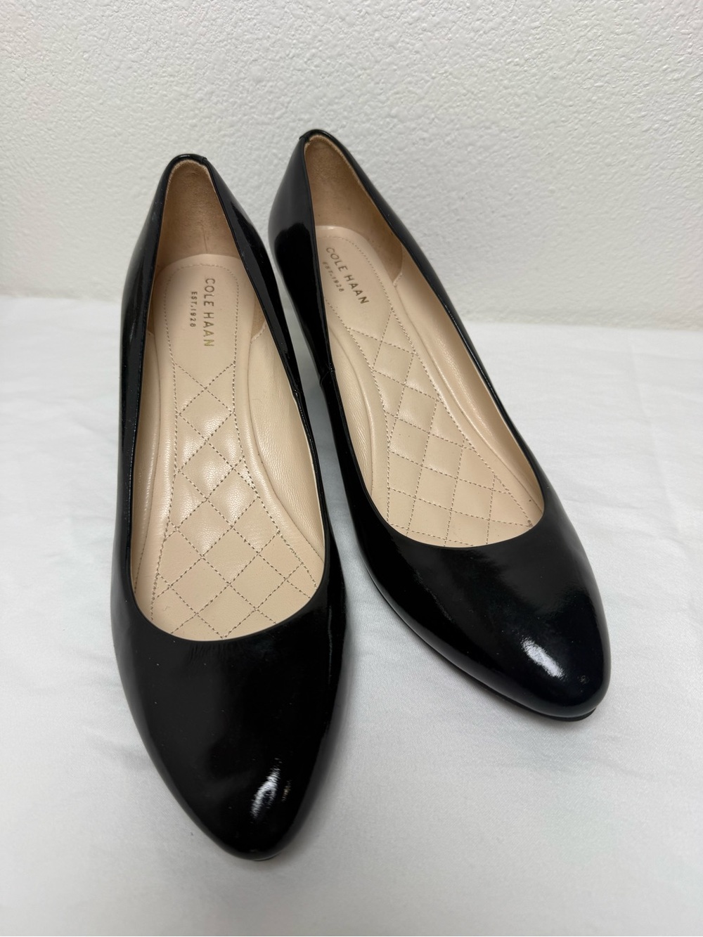 Cole Haan Black Patent Pointed-Toe Wedges with Quilted Insole Size 8.5